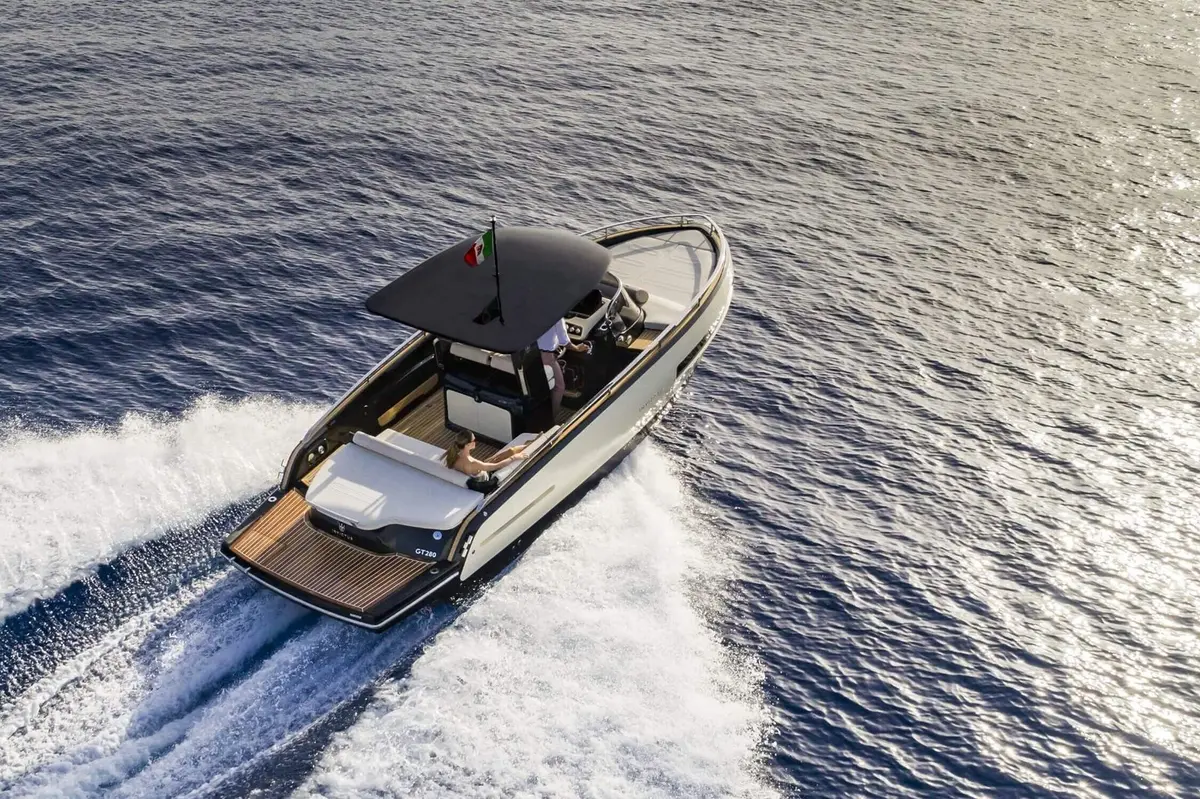 Invictus 280 GT